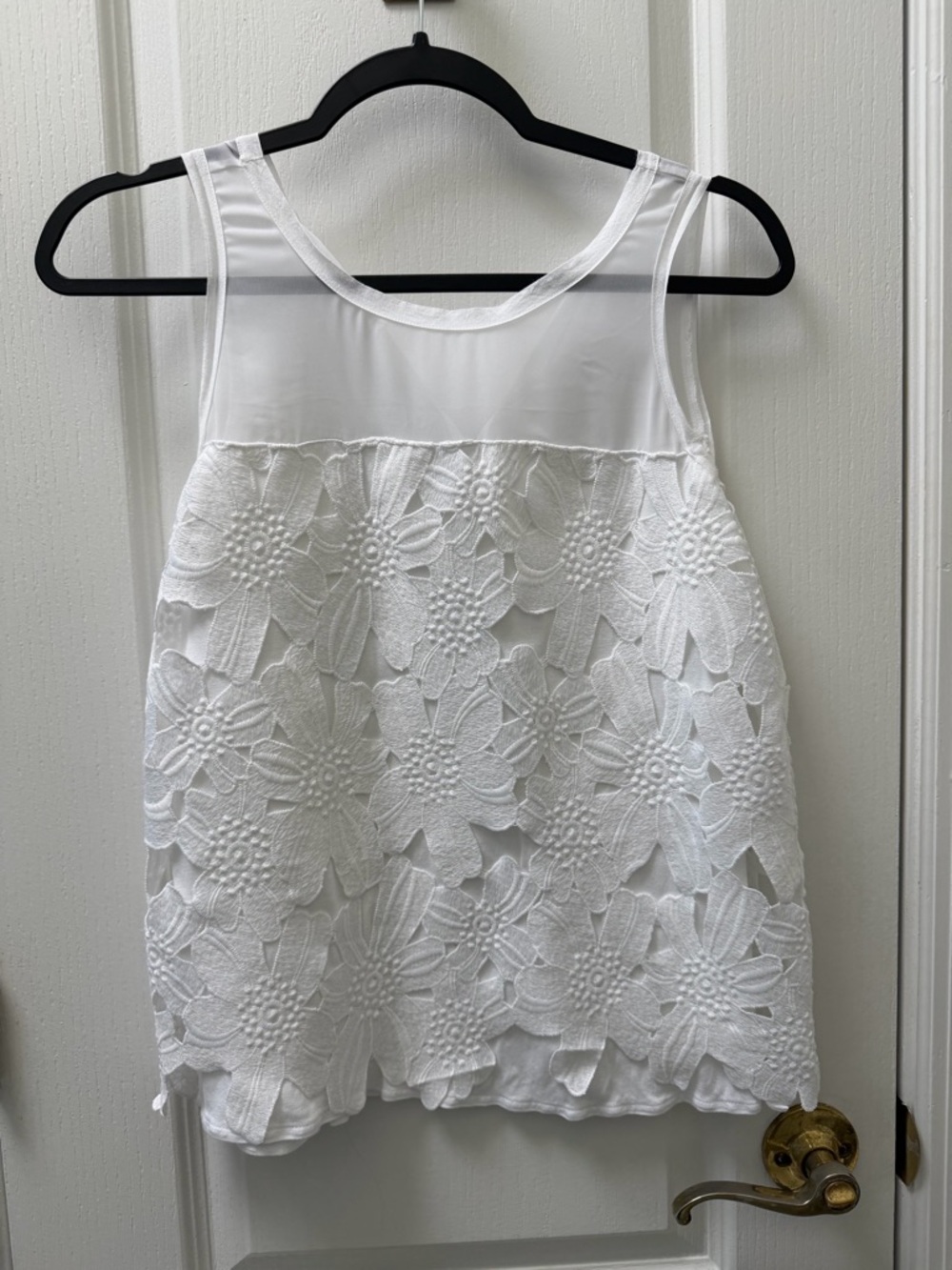 Ann Taylor White Floral Lace Overlay Tank